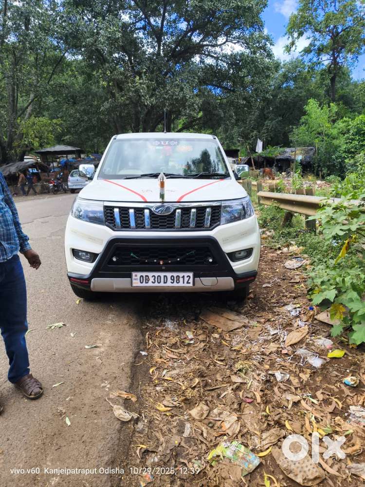 Mahindra Bolero Neo 10r 2021
