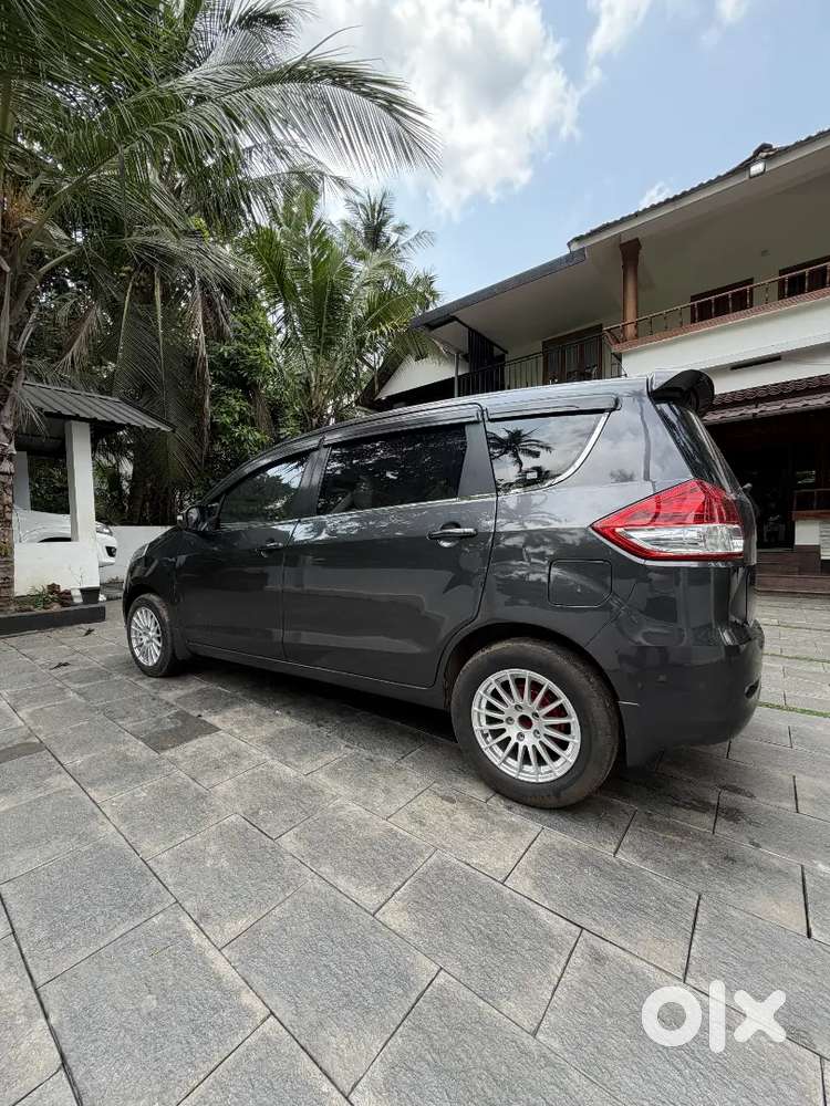 Maruti Suzuki Ertiga 2012