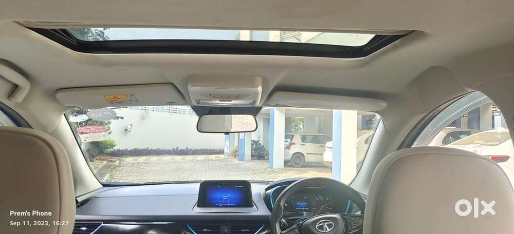 Tata Nexon Ev Xz Plus Lux (sunroof)