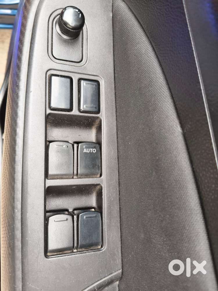 Maruti Suzuki Swift Amt Vxi, 2018, Petrol