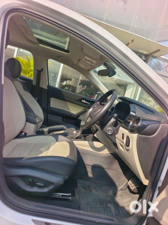 Skoda Slavia 1.5 Tsi Style At, 2024, Petrol