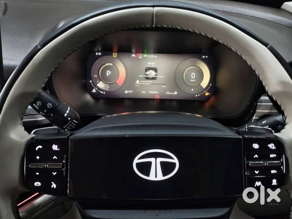 Tata Safari Accomplished Dark Edition At, 2024, Diesel