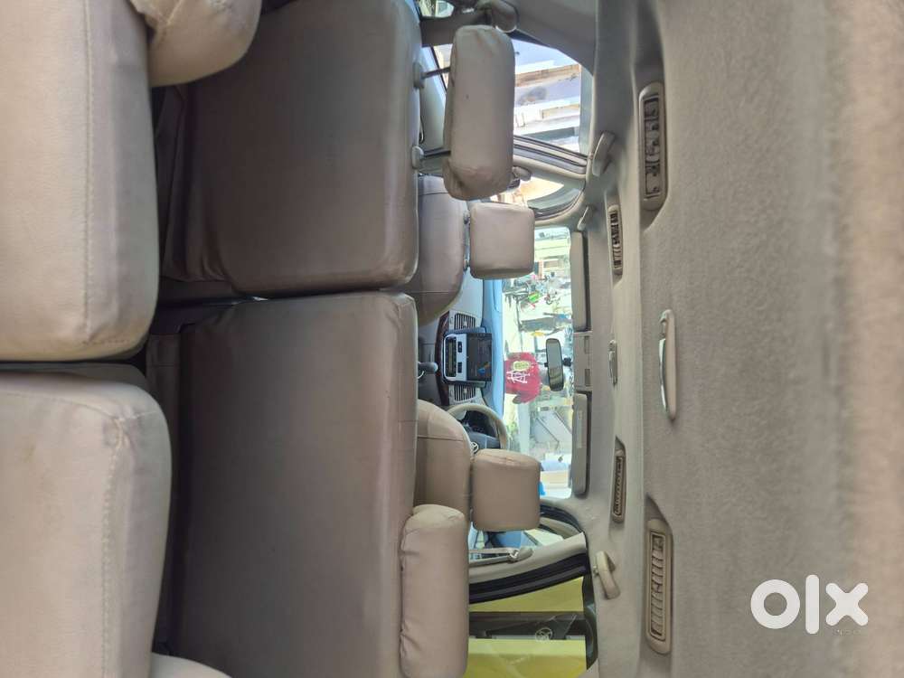 2012 Top Model Vehicle, Two Remote Orginal Keys  Power Door