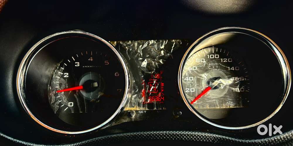 Mahindra Tuv 300 Mhawk100 T8, 2016