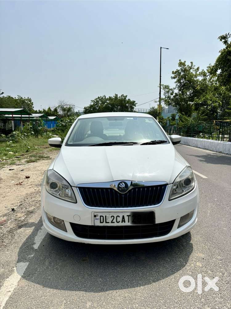 Skoda Rapid 1.6 Mpi Elegance Plus, 2014, Petrol