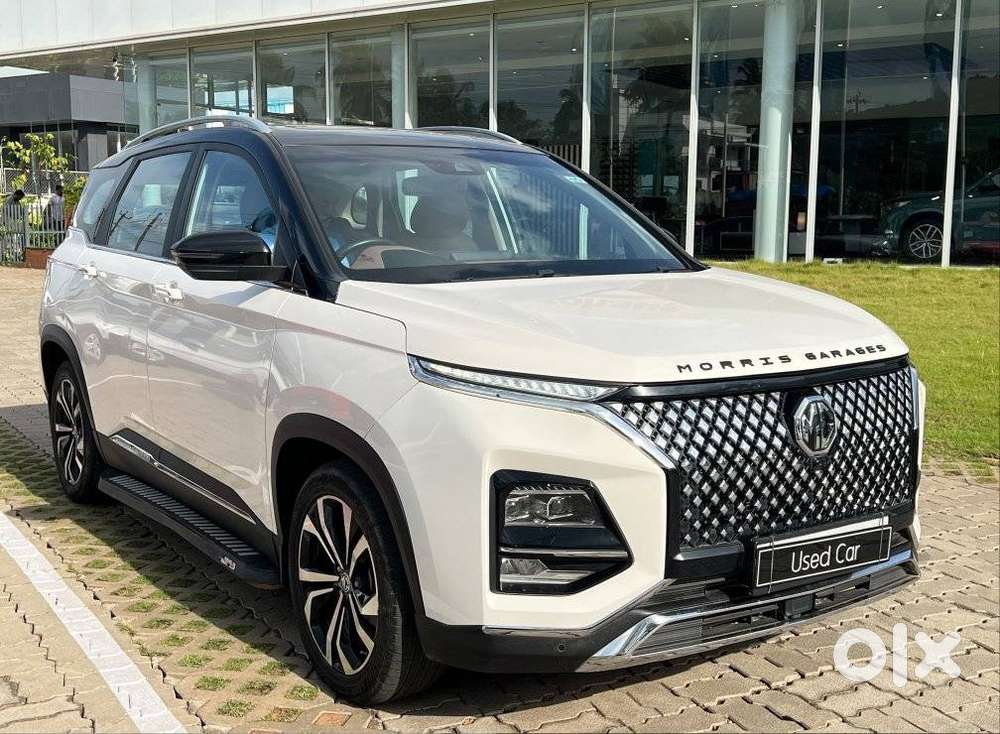 Mg Hector Plus Savvy Pro 1.5 Turbo Petrol Cvt 7 Str Dual Tone, 2023,..