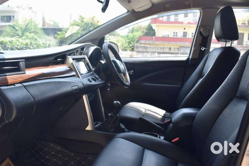 Toyota Innova Crysta 2.4 G Mt, 2017, Diesel