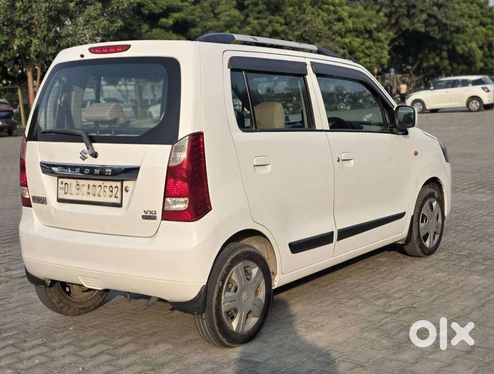 Maruti Suzuki Wagon R Vxi Amt1.2, 2018, Petrol