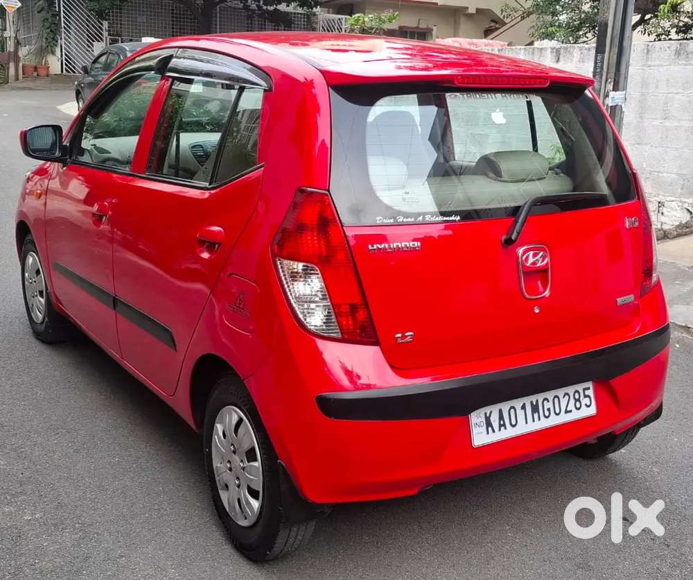 Hyundai I10 With Abs And Airbag 2010 Petrol 53000 Km Driven