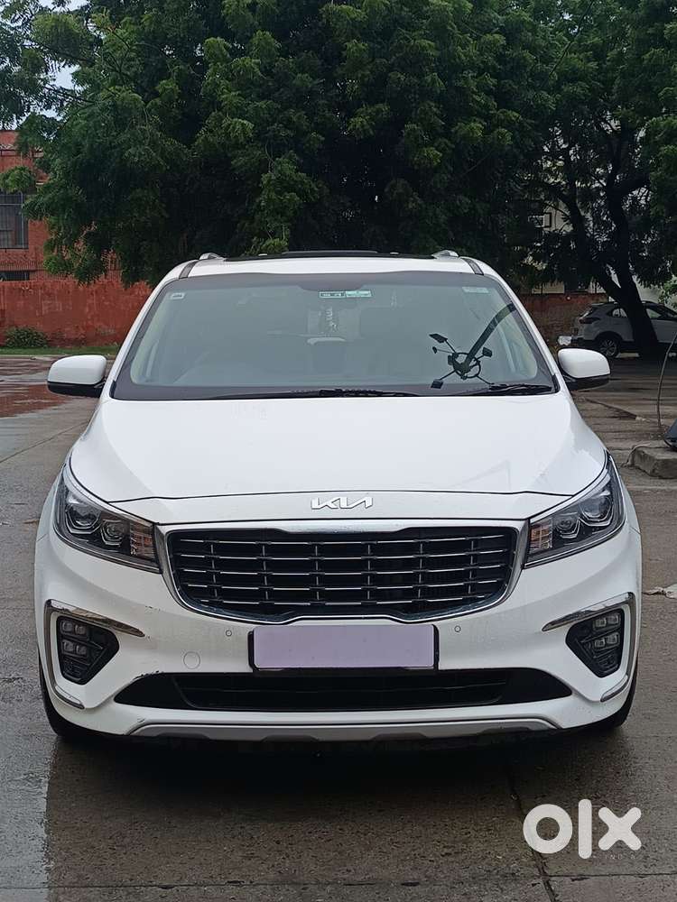 Kia Carnival Limousine Plus 7 Str, 2023, Diesel