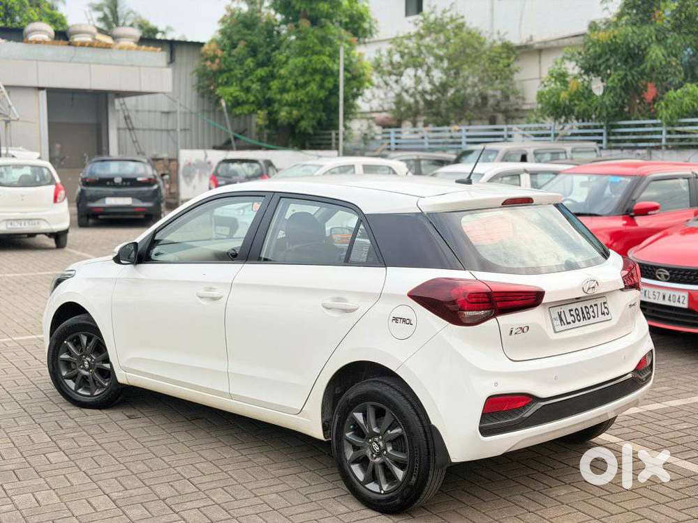 Hyundai I20 Sportz Plus, 2019, Petrol