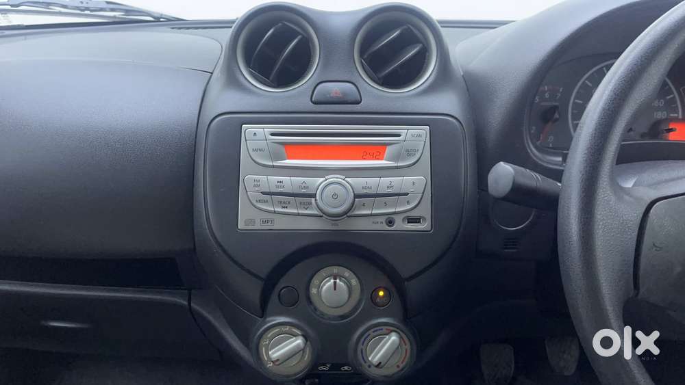 Nissan Micra Active Xv, 2017, Petrol