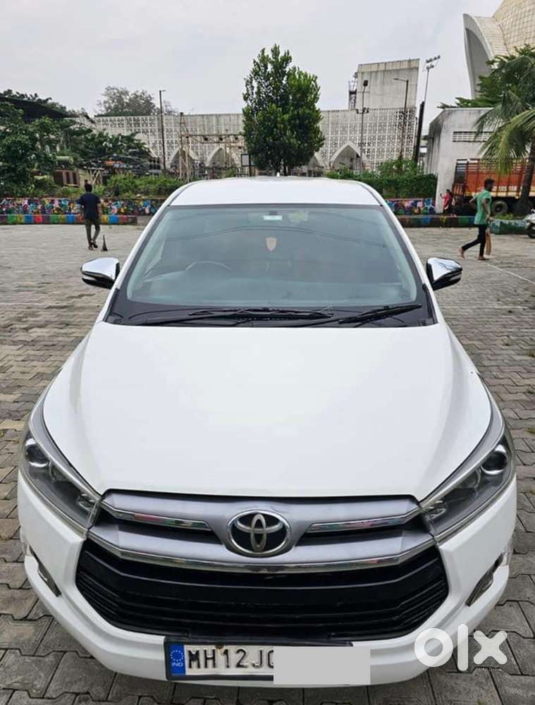 Toyota Innova Crysta Diesel 2016