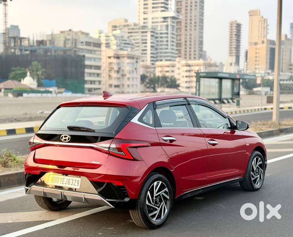 Hyundai I20 Asta (o) 1.2 Ivt Dual Tone, 2023, Petrol