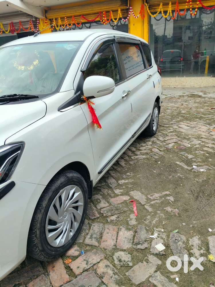 Maruti Ertiga Vxi 2025