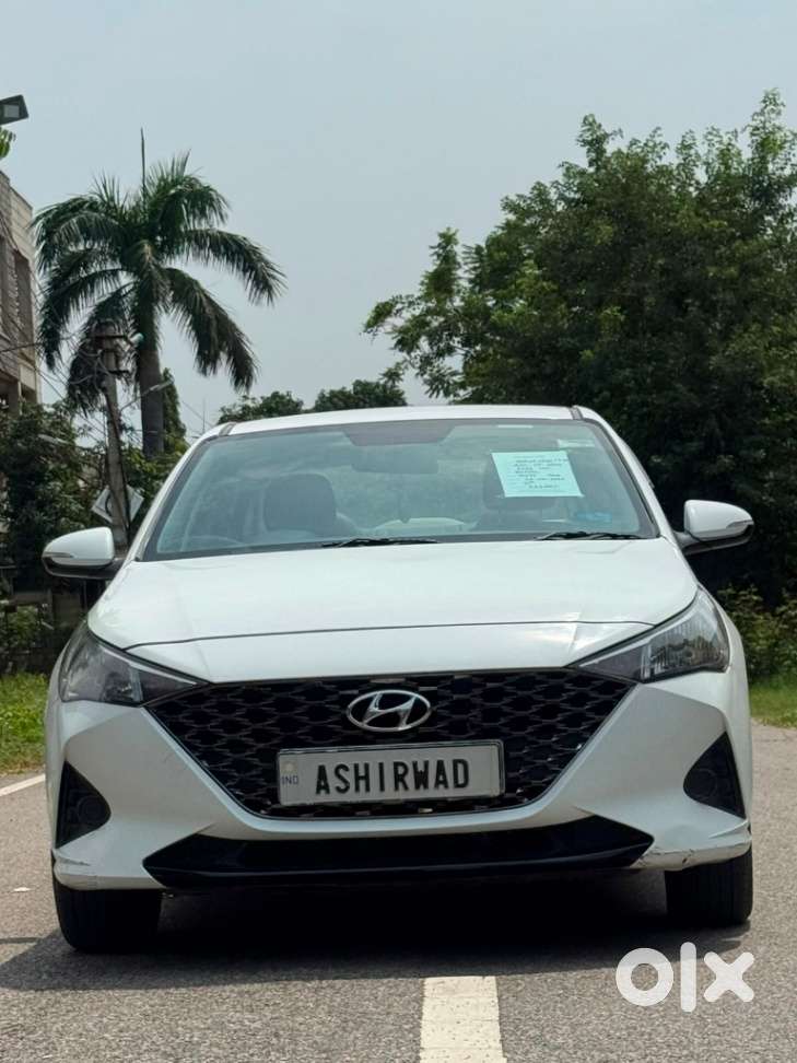 Hyundai Verna, 2022, Diesel