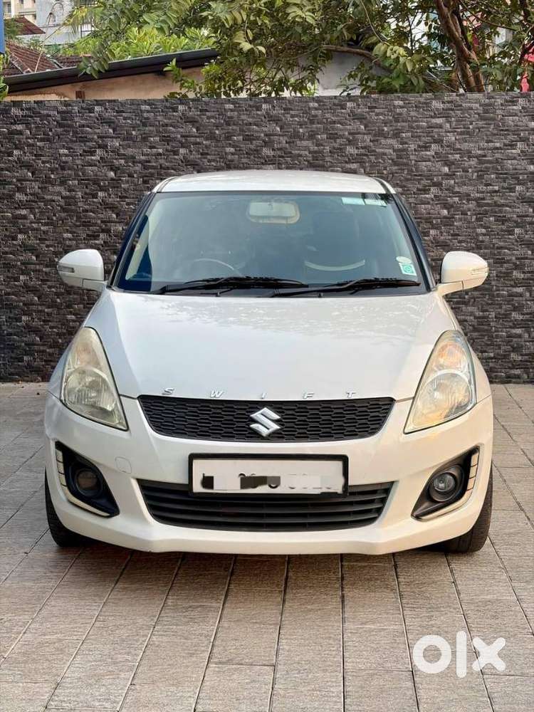 Maruti Suzuki Swift Vxi Abs Bsiv, 2015, Petrol