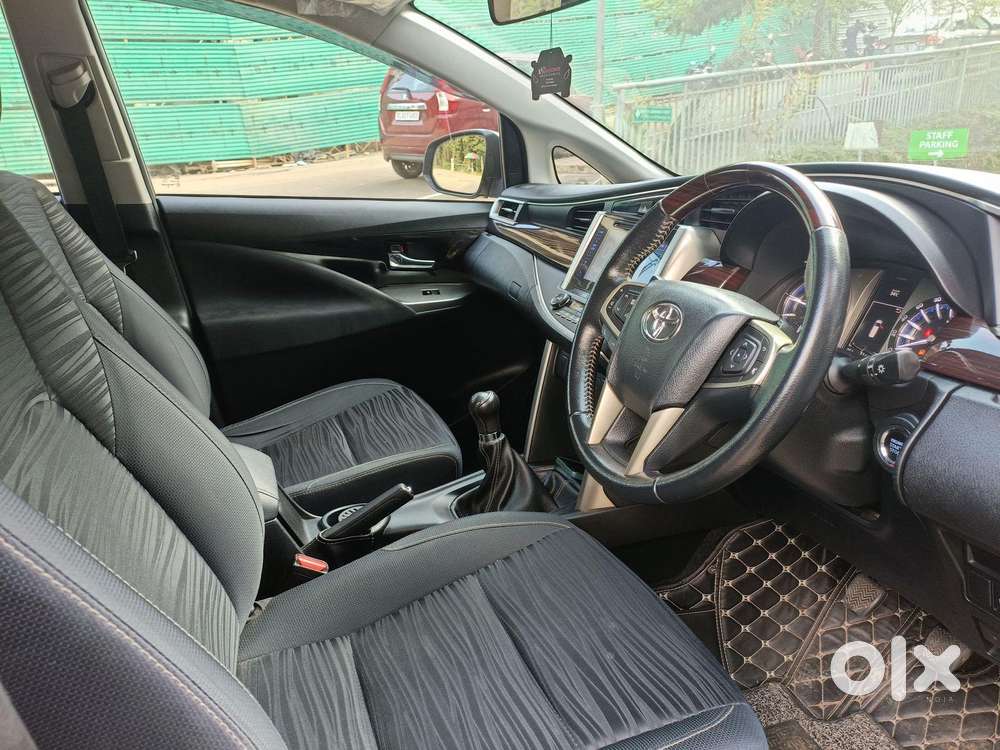 Toyota Innova Crysta