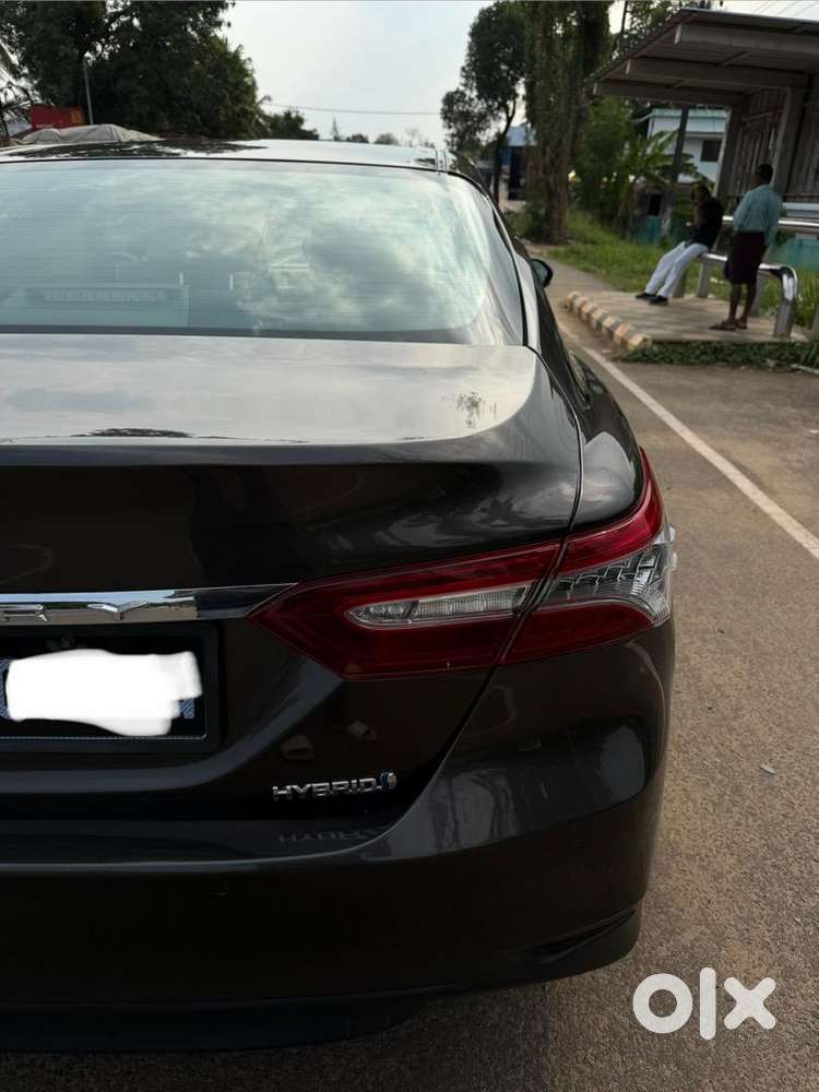 Tayota Camry Hybrid Sunroof