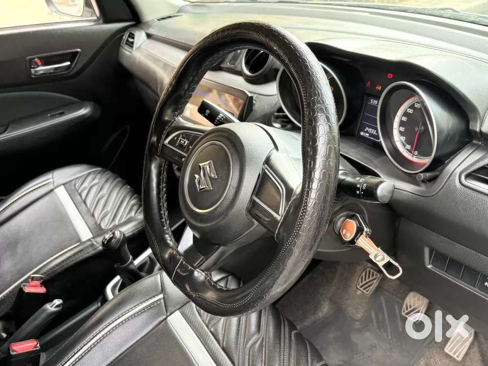 Maruti Suzuki Swift Vxi, 2023, Petrol