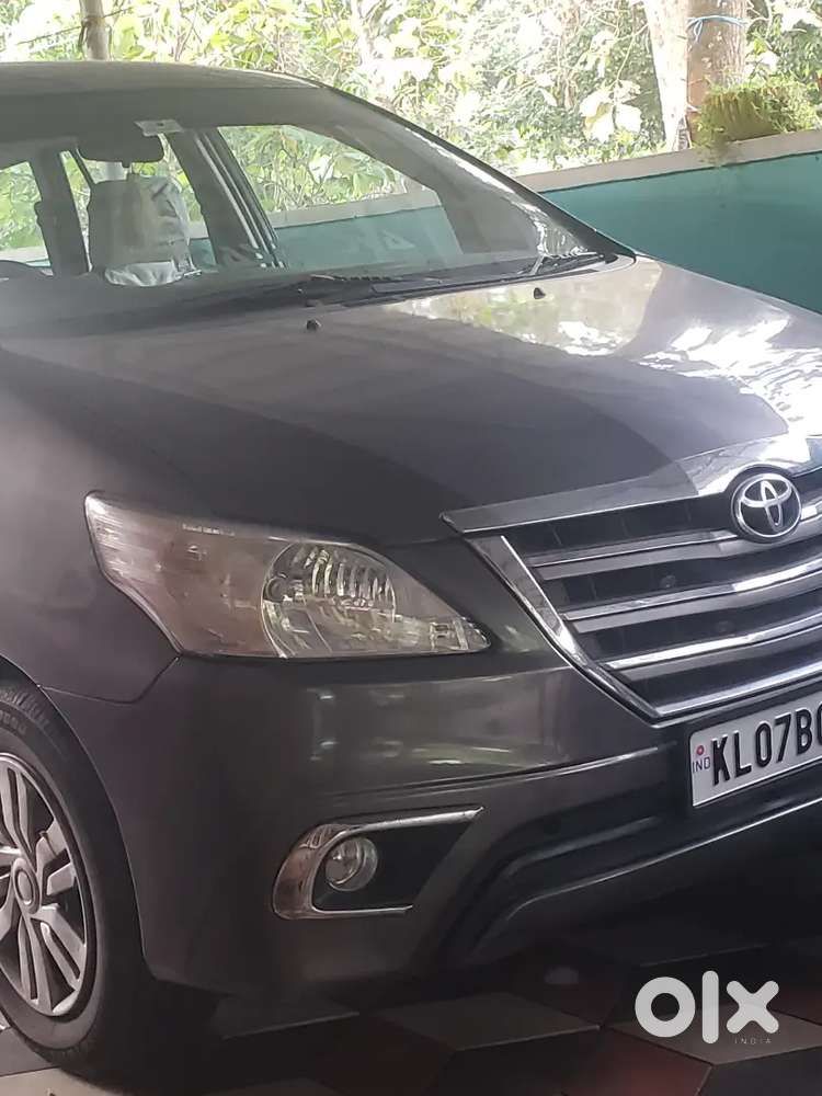 Toyota Innova 2011 Diesel 320000 Km Driven