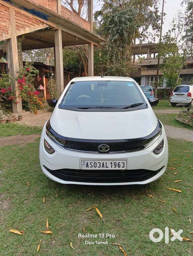 Tata Altroz 1.2 Xt, 2024, Petrol