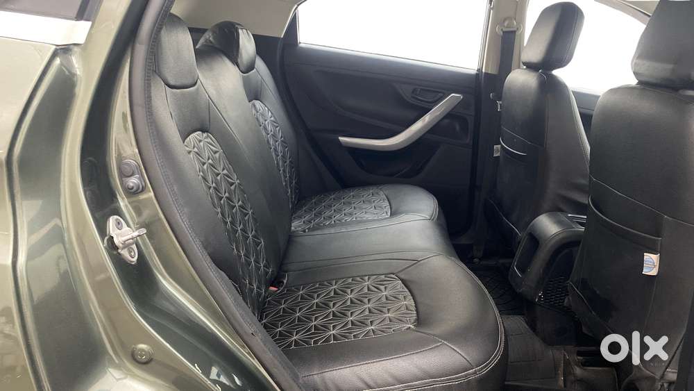 Tata Nexon 1.2 Revotron Xm (s), 2023, Petrol