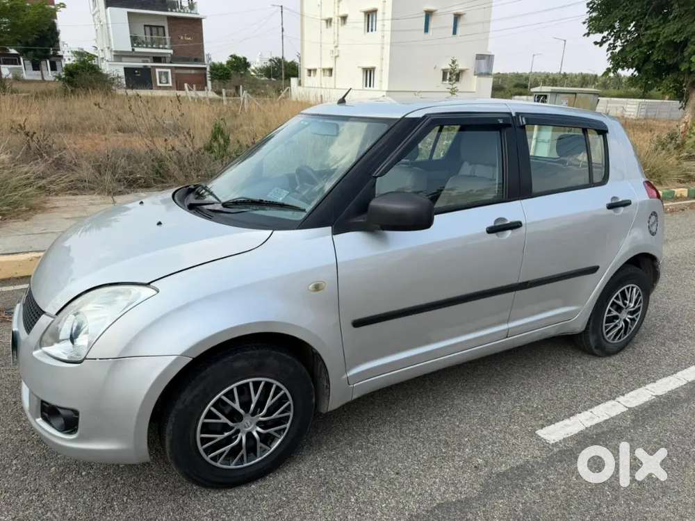Maruti Suzuki Swift 2009 Petrol Second Owner