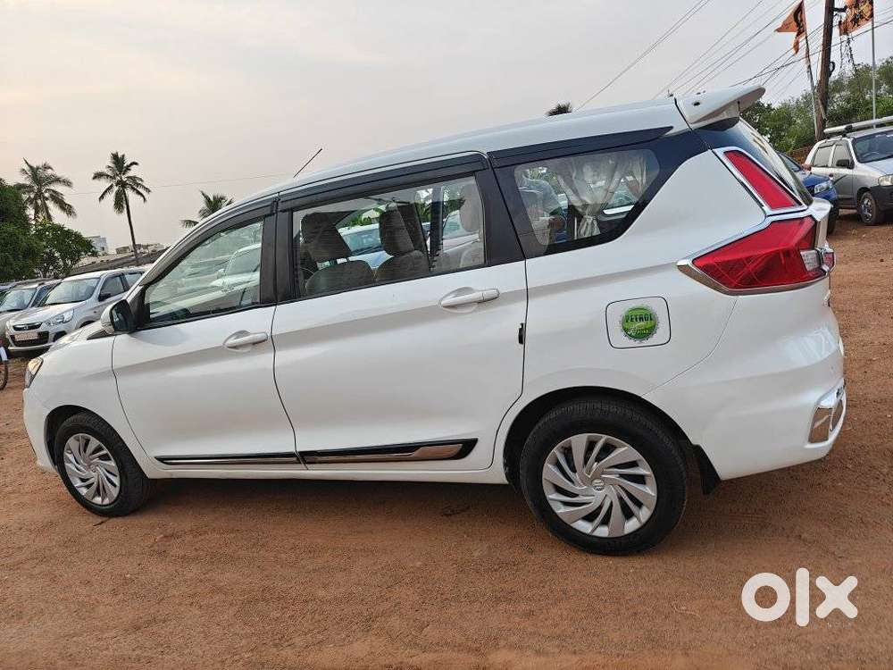Maruti Suzuki Ertiga 1.5 Vxi, 2021, Petrol