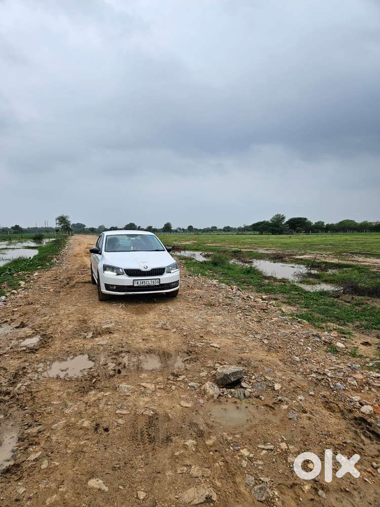 Skoda Rapid Onyx Tsi 2020