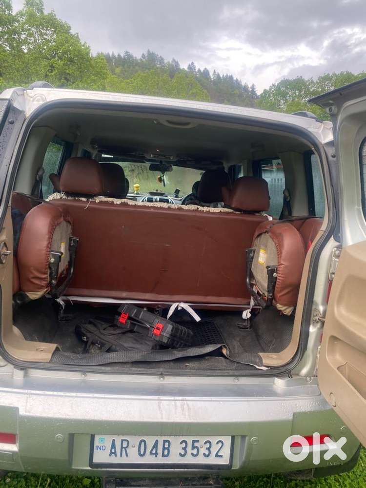 Mahindra Tuv 300 2015 Diesel Well Maintained