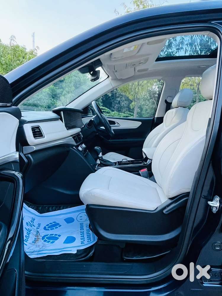 Mahindra Xuv700 2.2 Ax 7 Diesel At Luxury Pack Str, 2024, Diesel