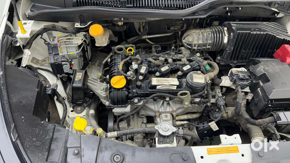 Tata Altroz 1.2 Xe, 2022, Petrol
