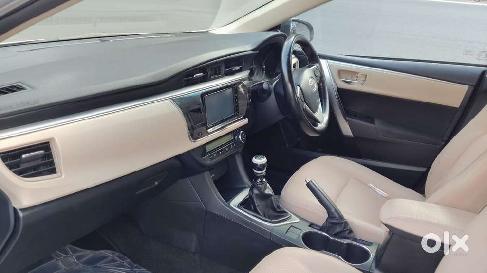 Toyota Corolla Altis 2013-2017 D-4d G, 2015, Diesel