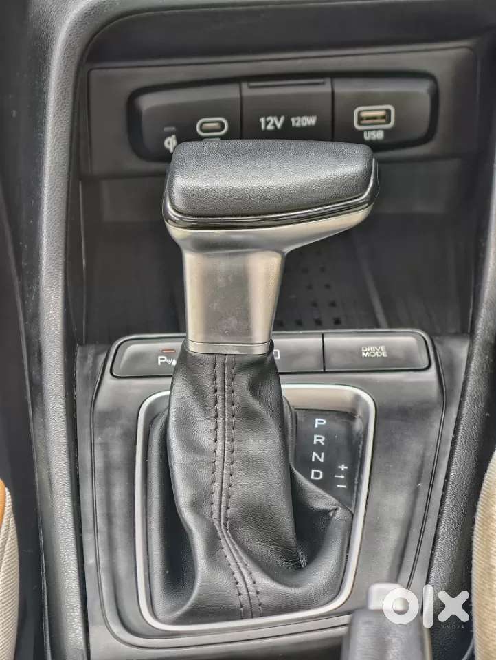 Hyundai Verna 1.5 Sx (o) Vtvt, 2024, Petrol