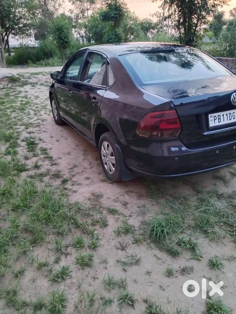 Volkswagen Vento Highline Petrol 2011 With 68000 Km