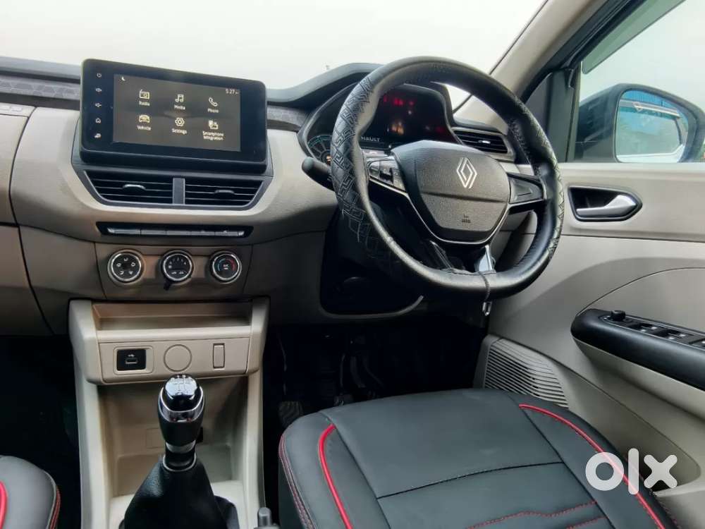 Renault Triber Rxt, 2025, Petrol