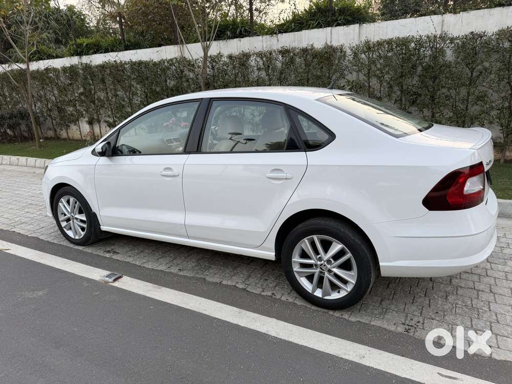 Skoda Rapid [2016-2020] 1.5 Style Plus Tdi At, 2018, Diesel