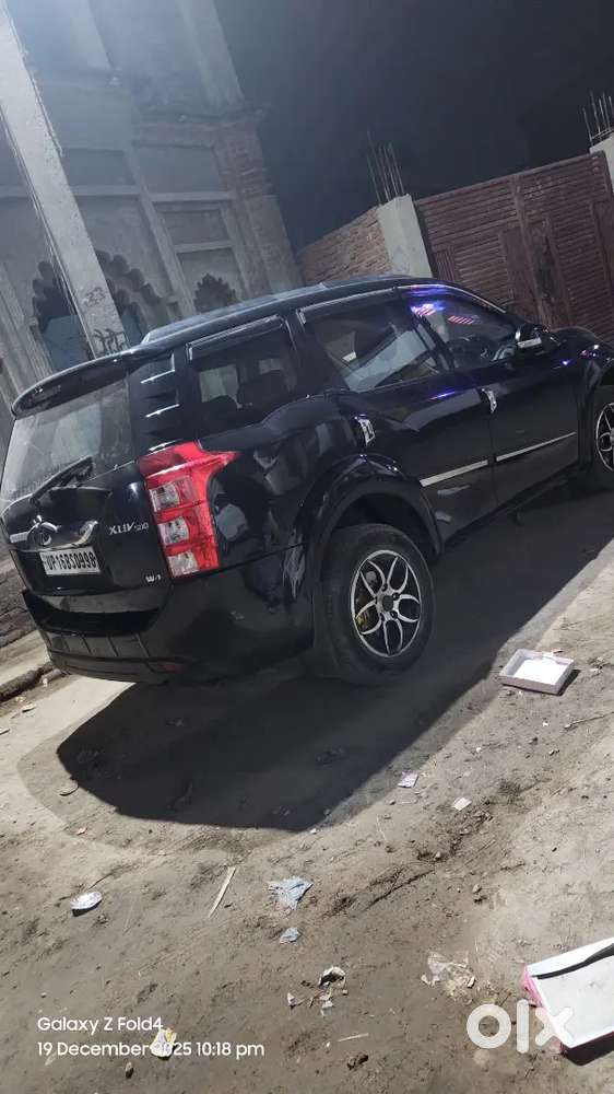 Mahindra Xuv500 2017 Diesel 75050 Km Driven