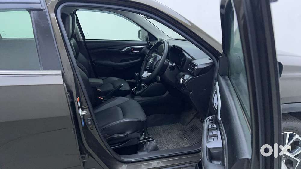 Toyota Urban Cruiser Hyryder 1.5 V Neo Drive, 2023, Petrol
