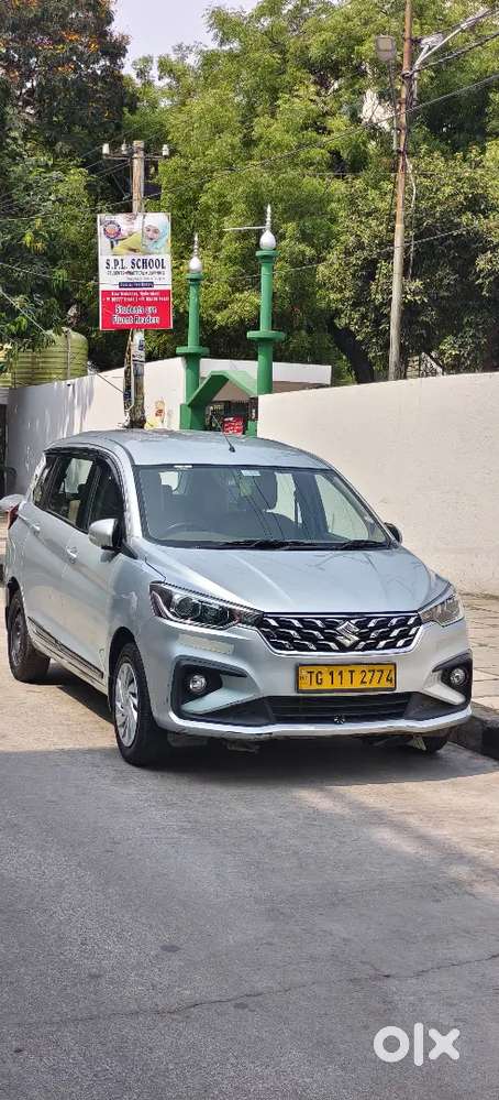 Maruti Suzuki Ertiga Vxi 2025
