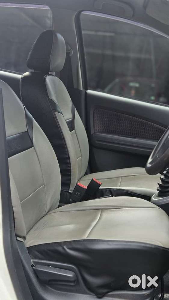 Maruti Suzuki Ritz Vxi, 2013, Petrol