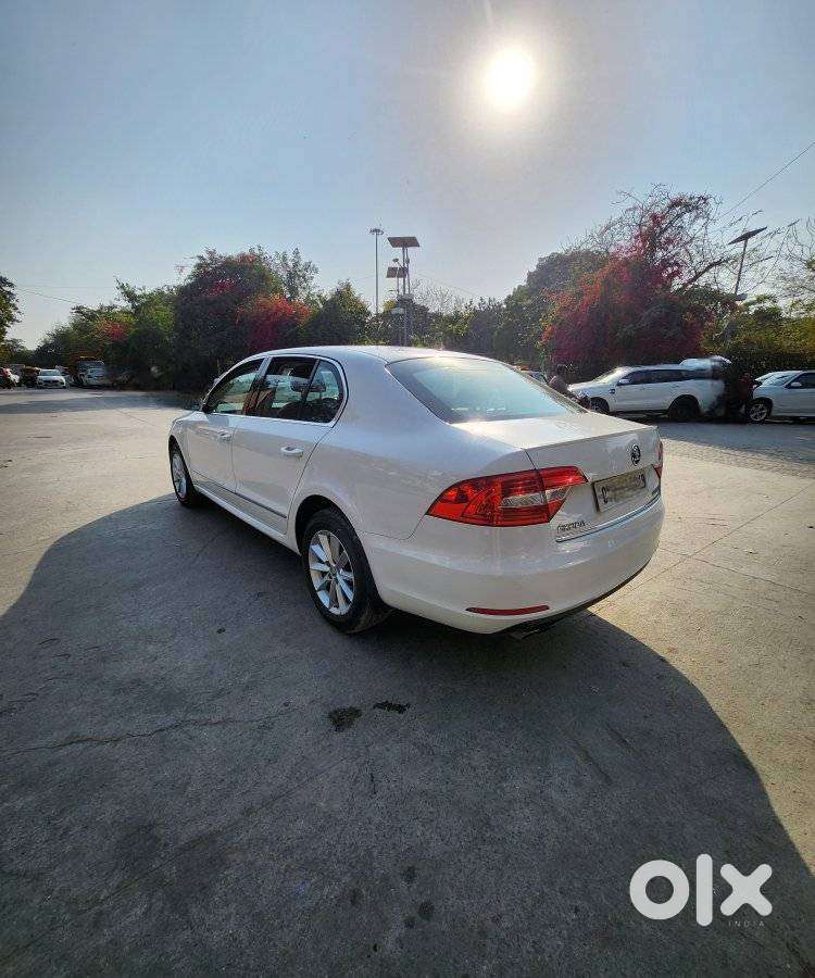 Skoda Superb 1.8 Elegance Tsi At, 2016, Petrol