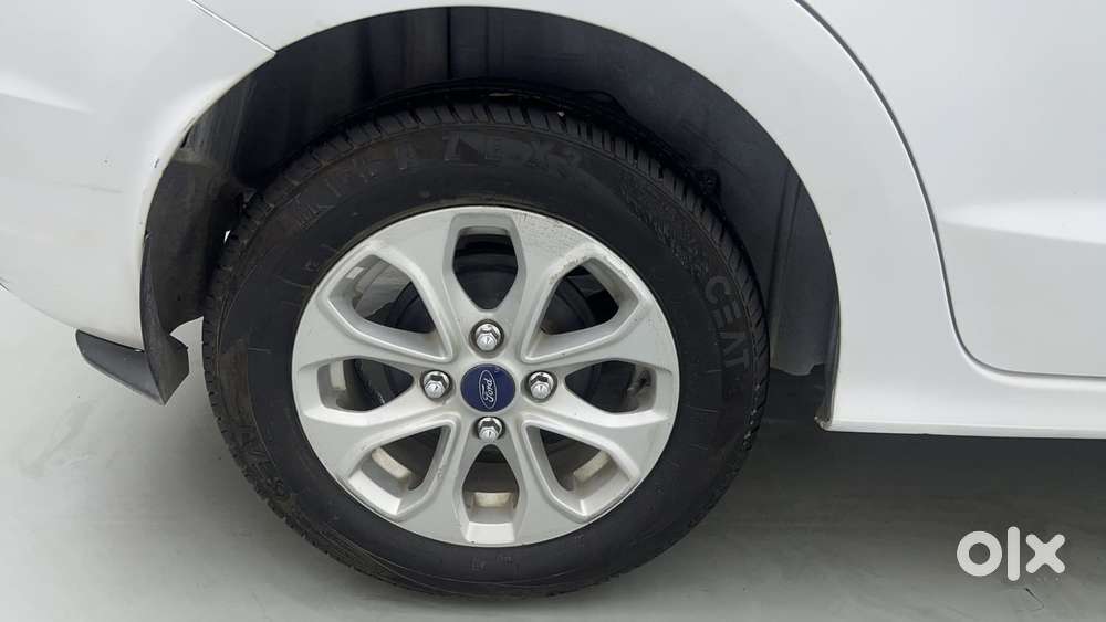 Ford Figo Aspire Titanium, 2016, Petrol