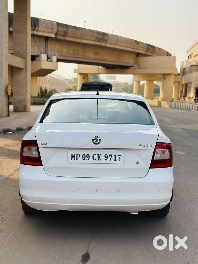 Skoda Rapid Elegance Mpi, 2012, Petrol