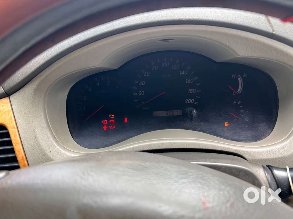 Toyota Innova Diesel 2011