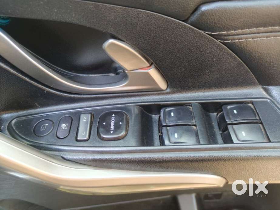 Mahindra Xuv500 W11 At, 2018, Diesel