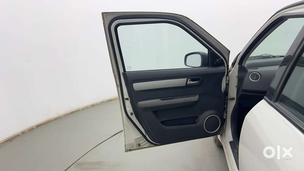 Maruti Suzuki Swift Dzire 1.2 Vxi Bsiv, 2011, Petrol