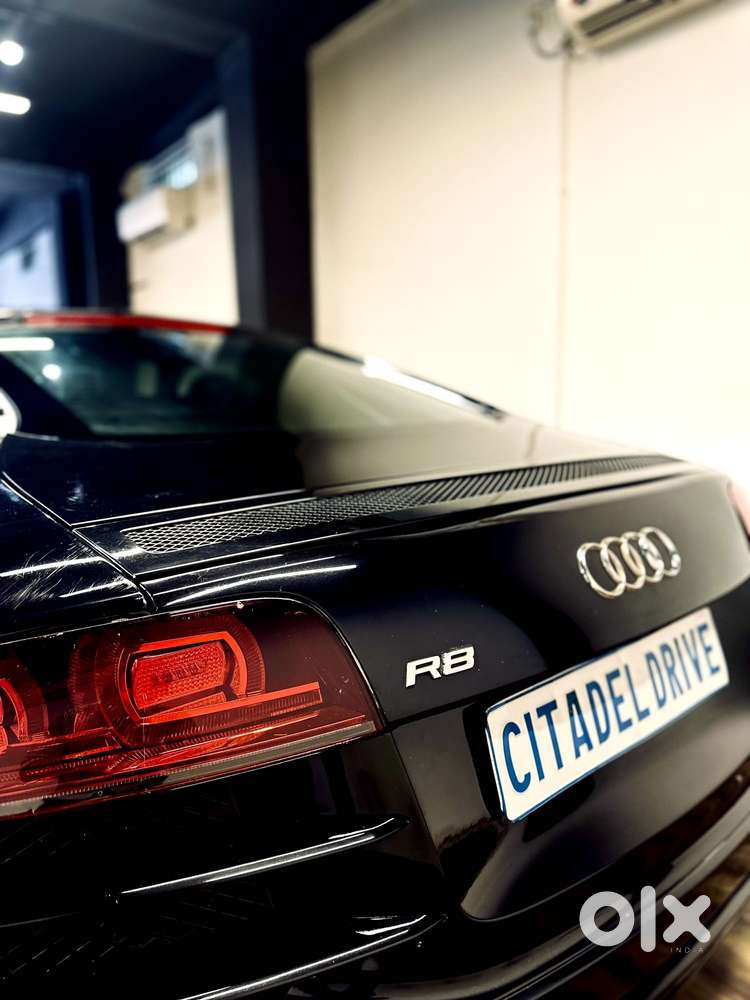 Audi R8 5.2 V10 Spyder, 2011, Petrol