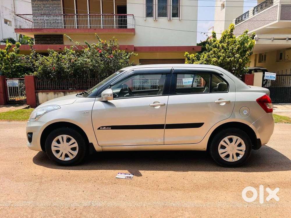 Maruti Suzuki Swift Dzire 1.2 Vxi Bsiv, 2014, Petrol